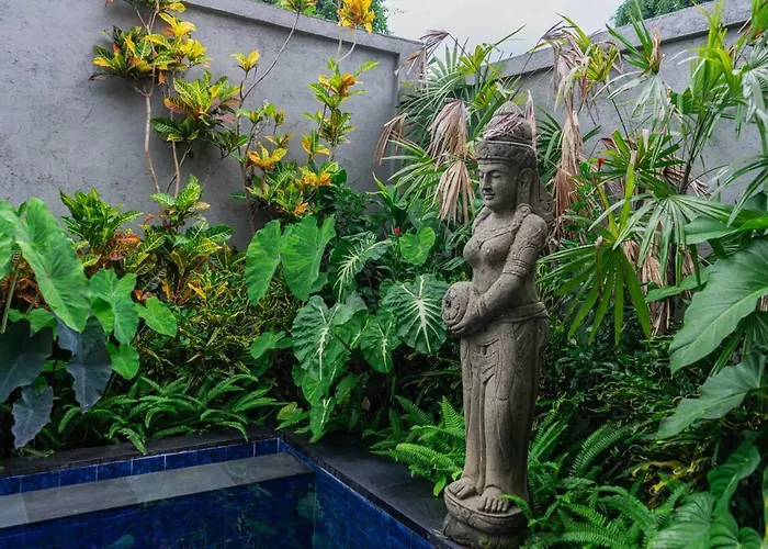 Lucky's Villa